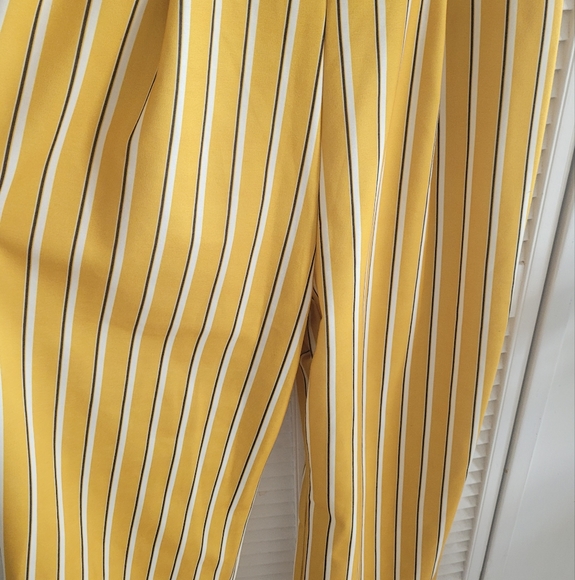 Body flirt mustard yellow stripe wide leg  jumpsuit size L/XL - Picture 2 of 2
